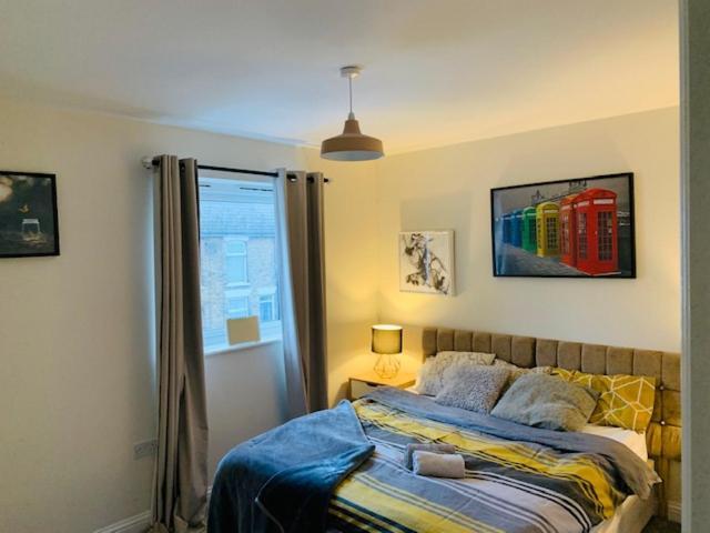 Alpha, Private Double Room, City Centre, Free Parking, Sittingbourne, Kent Dış mekan fotoğraf